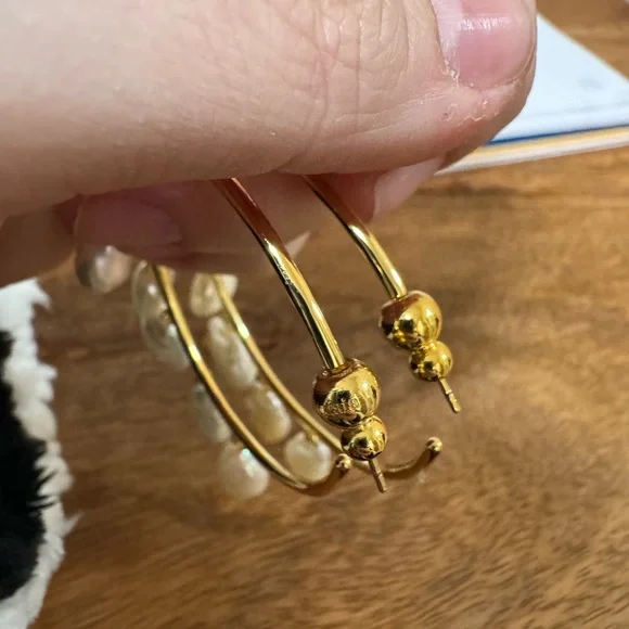 Cult Gaia Elka Freshwater Baroque Pearl Hoop Earrings NWOT - Picture 3 of 5